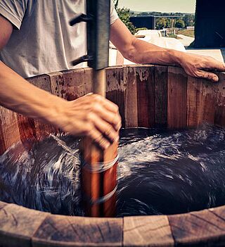 Dynamisieren beim Weingut Loimer