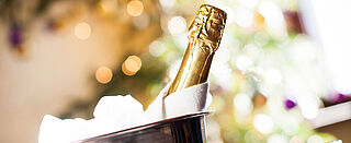 Eine Flasche Champagner