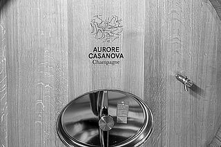 Aurore Casanova Weinfass
